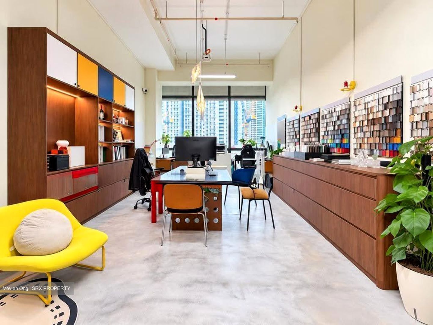 Woods Square (D25), Office #623030641
